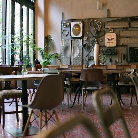 Hotel Monopoli Джакарта Екстериор снимка